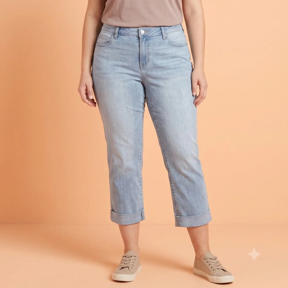 New York & Company Soho Curvy Crop Light Wash Denim Jeans Women's‎ Size 14 EUC